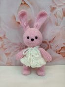 roosa amigurumi jänku (2)