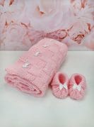 Käsitööna kootud beebitekk ja papud 1