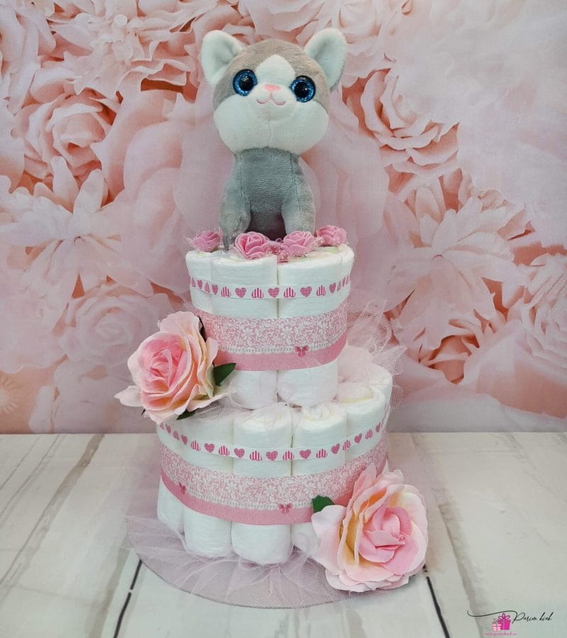 roosa mähkmetort kiisuga