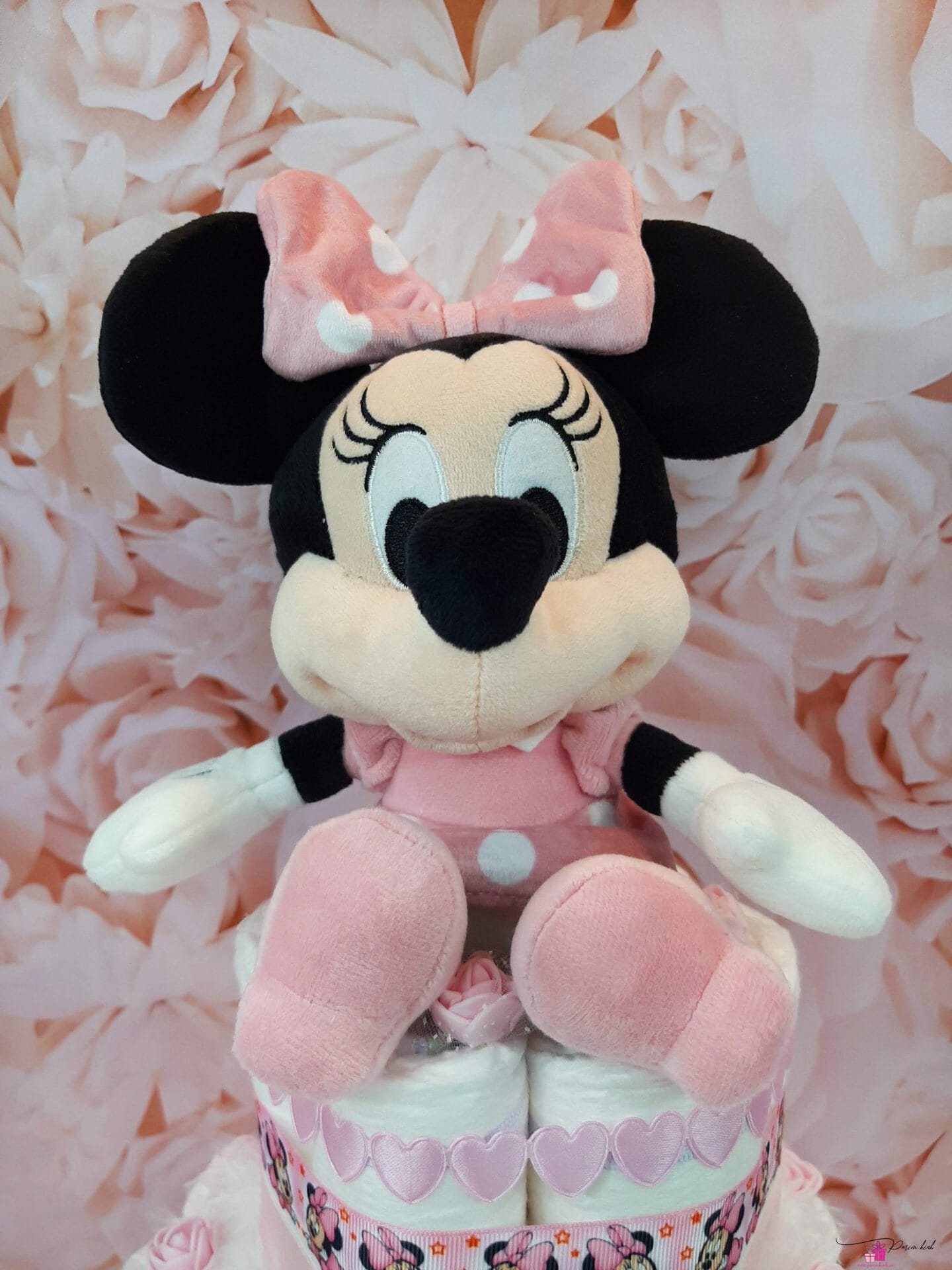 Heleroosa mähkmetort Minniga 3