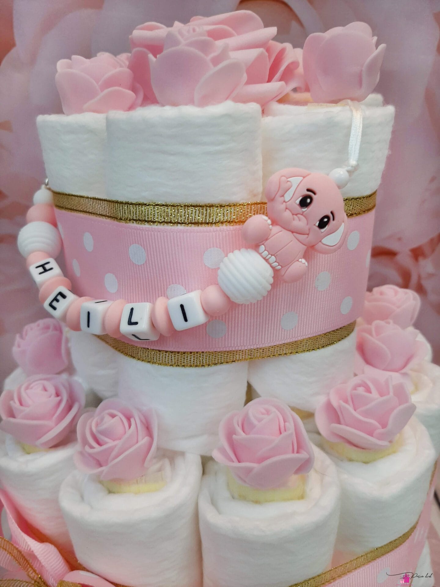 roosa mähkmetort lutiketiga