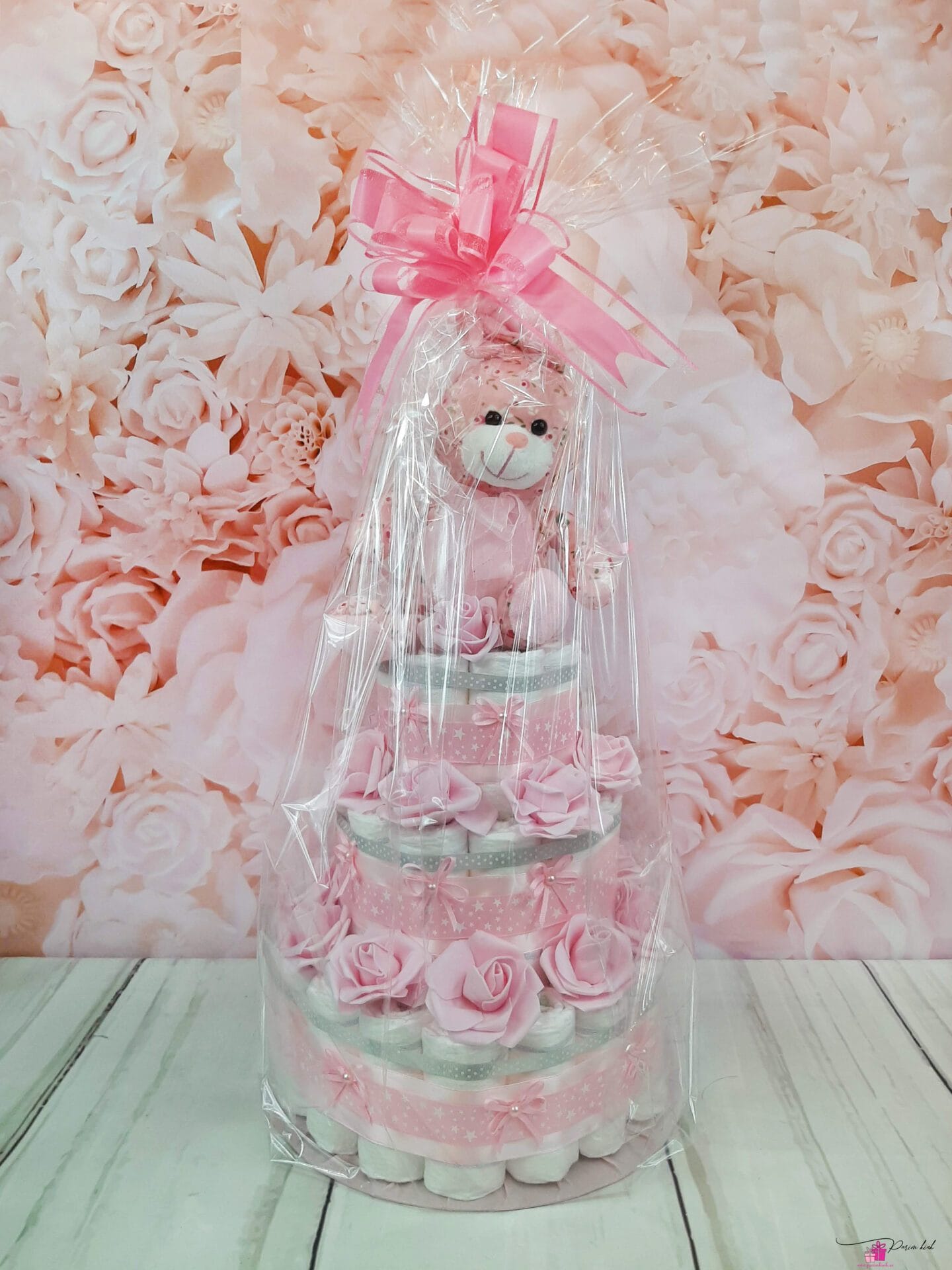 Heleroosa mähkmetort Jänesega 4