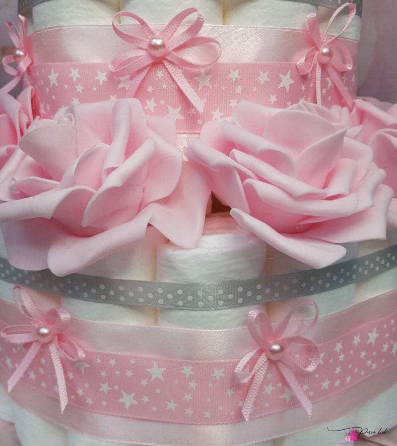 Heleroosa mähkmetort Jänesega Heleroosa mähkmetort Jänesega