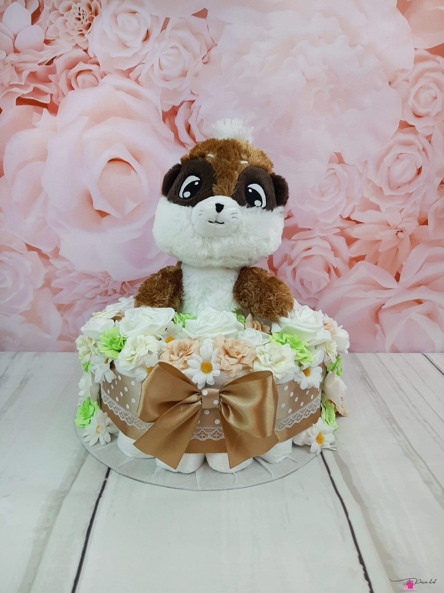 Neutraalne mähkmetort koopaoravaga