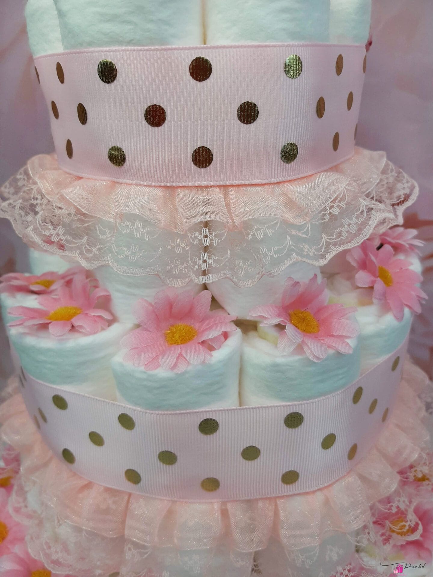 Roosa-Kuldne mähkmetort jänesega 1