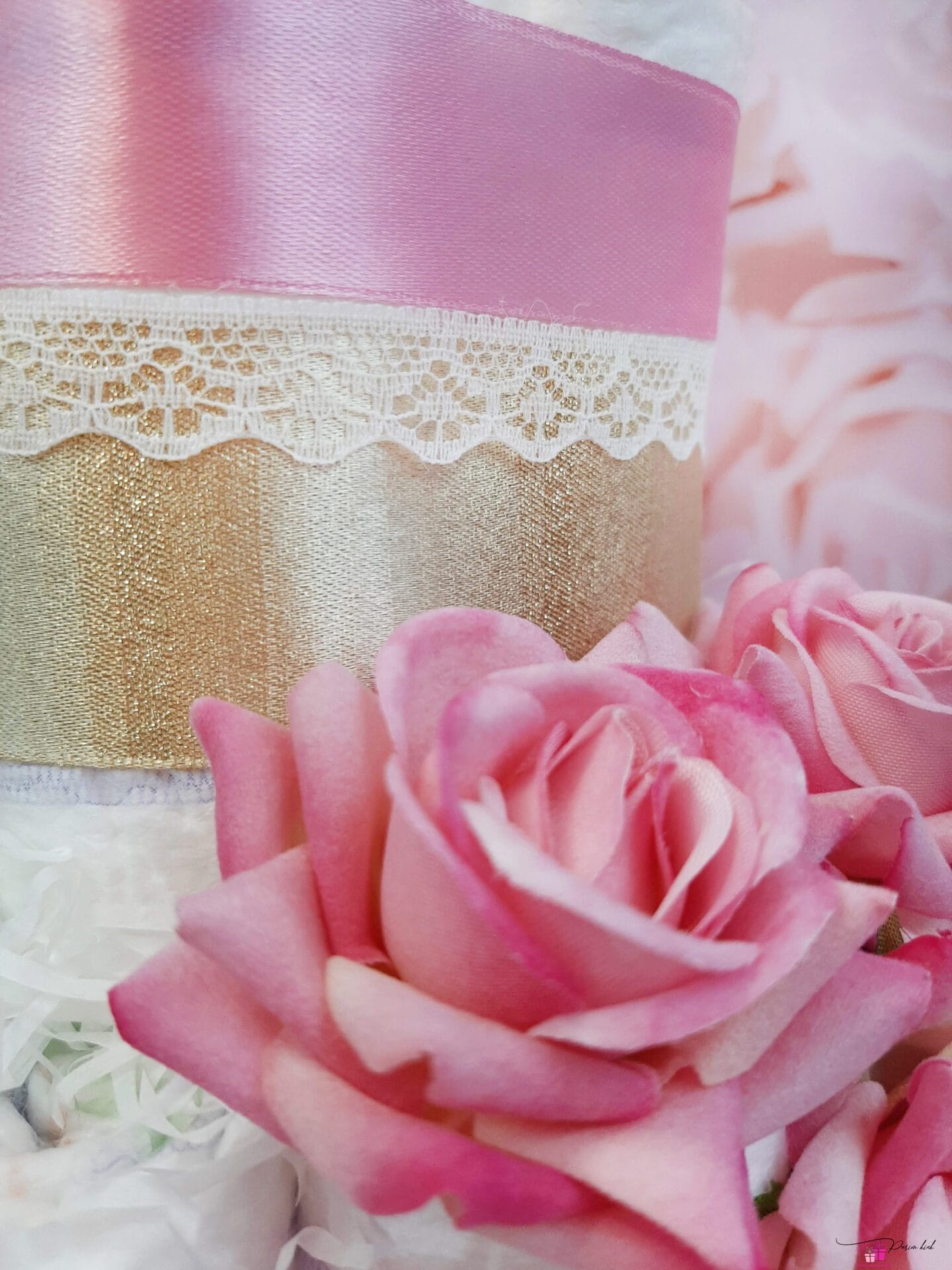 Kuldne Väike Mähkmetort Krooniga 3