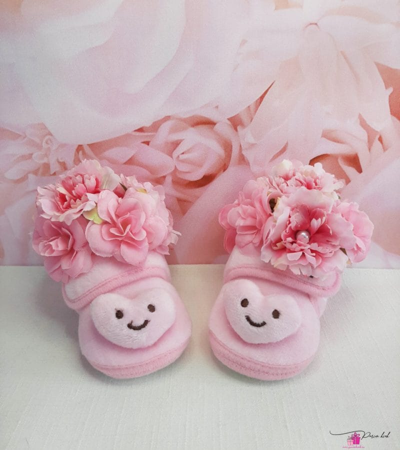 Roosad Papud lilledega