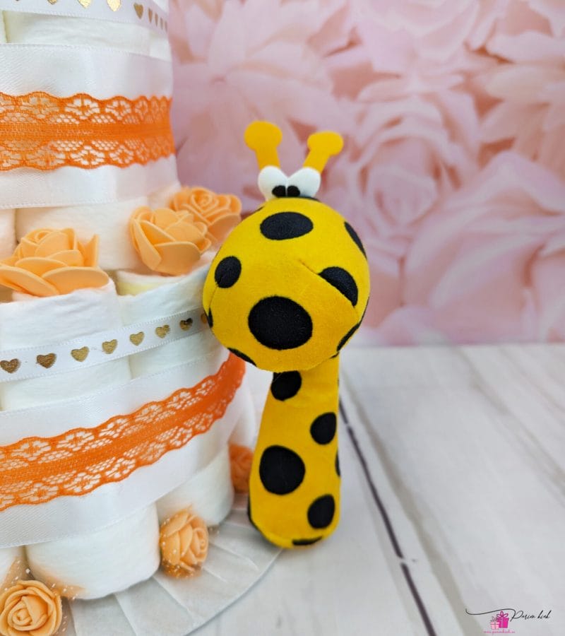 Oranz mähkmetort kõristiga 3 Oranz mähkmetort kõristiga 3