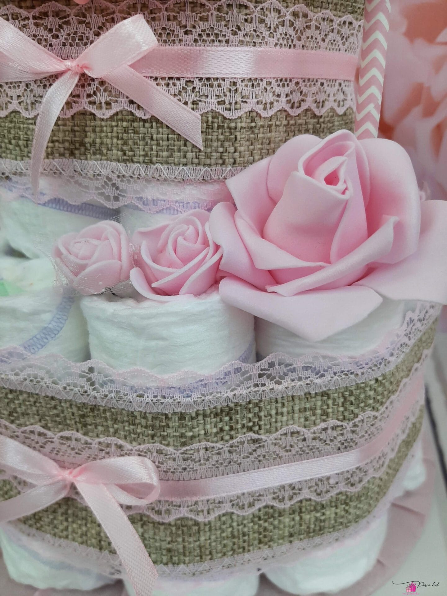 Roosa mähkmetort närimisrõnga ja lutiketiga 1