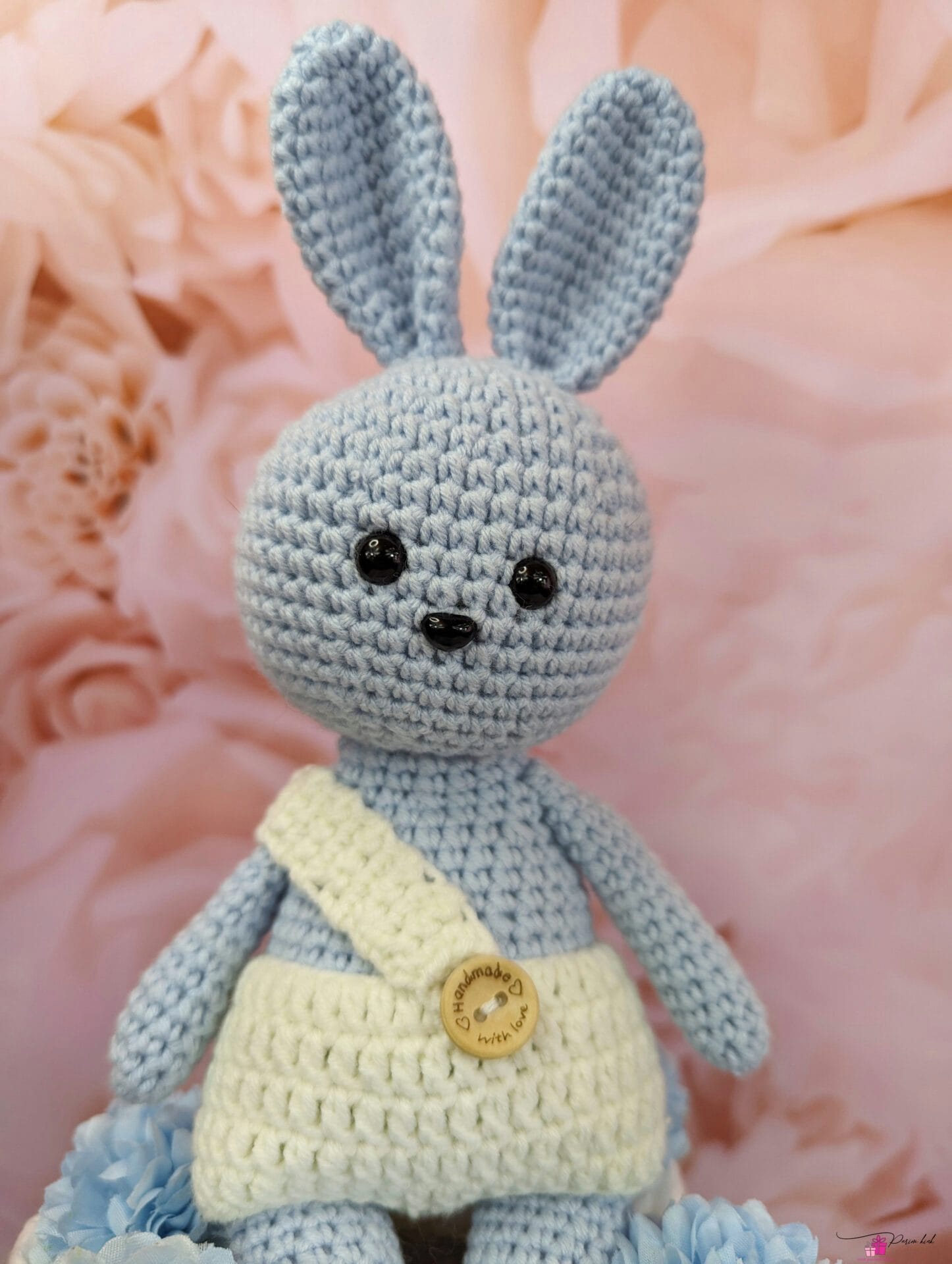 Helesinine mähkmetort amigurumiga 2