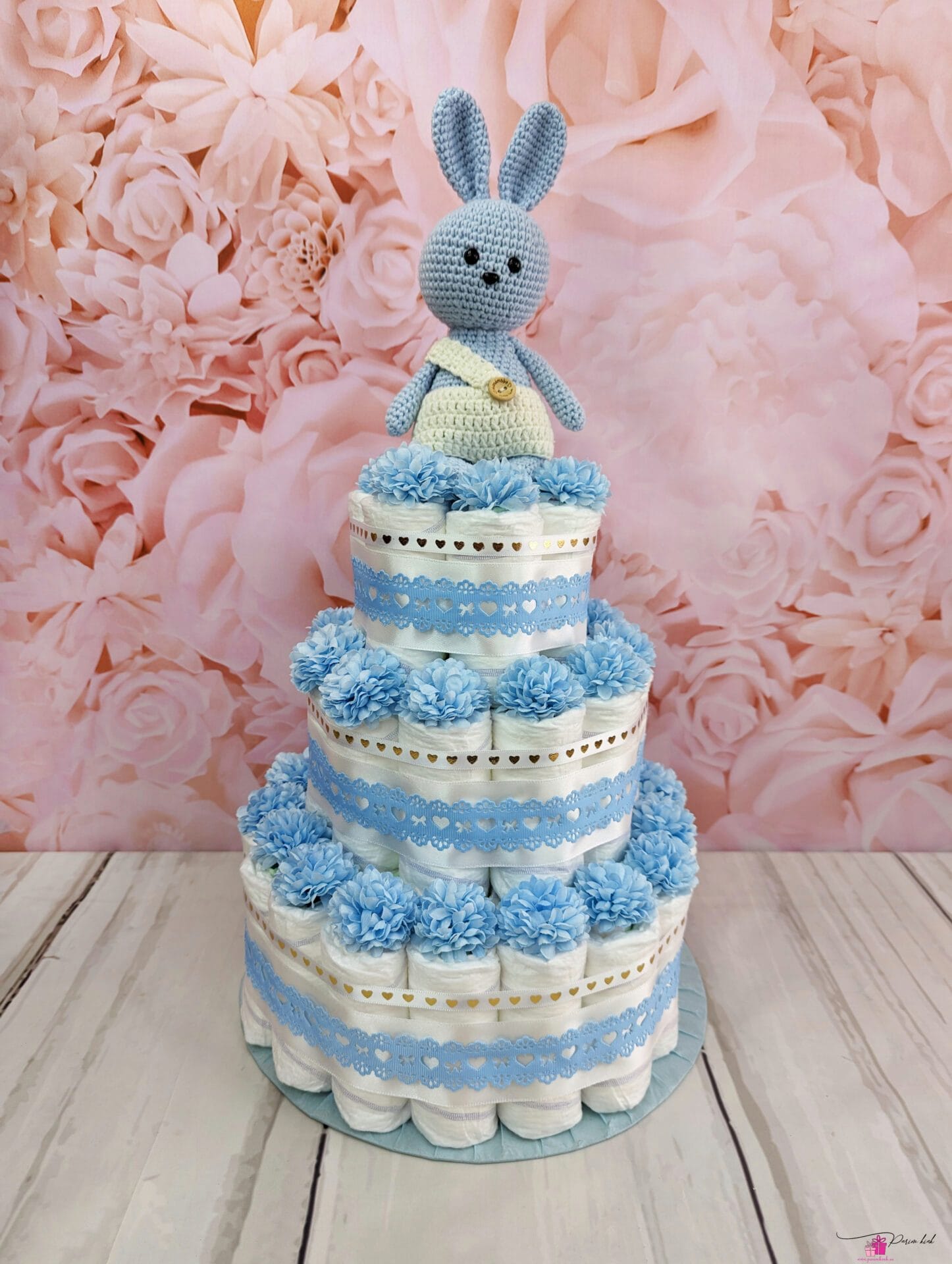 Helesinine mähkmetort amigurumiga 5