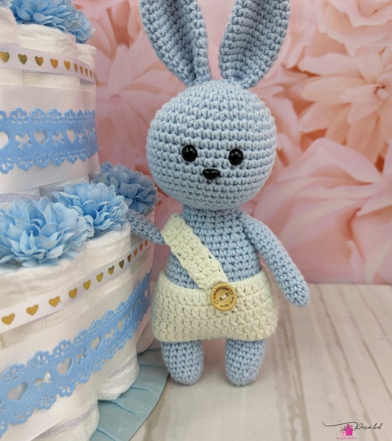 Helesinine mähkmetort amigurumiga Helesinine mähkmetort amigurumiga