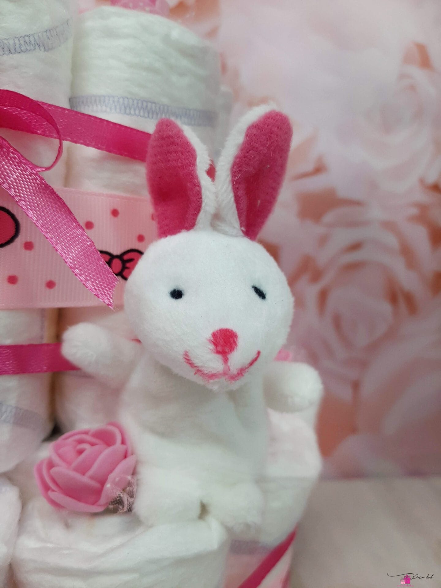 Roosa mähkmetort näpunukkudega 2