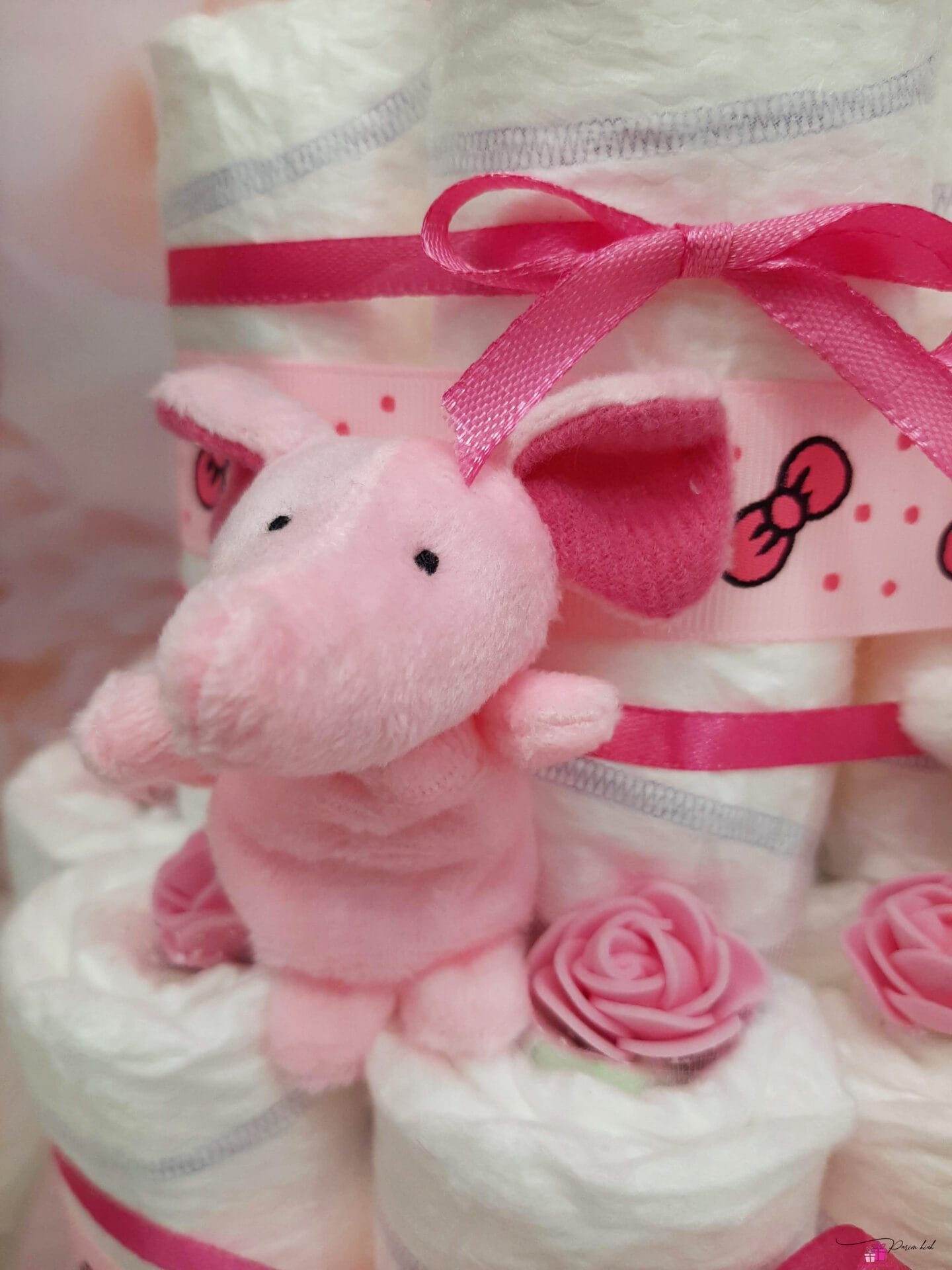 Roosa mähkmetort näpunukkudega 3