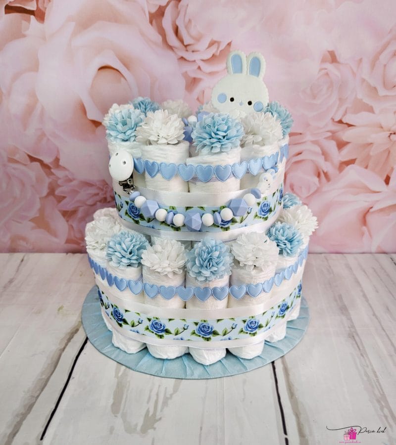 Sinine mähkmetort lutiketi ja närimisrõngaga Sinine mähkmetort lutiketi ja närimisrõngaga