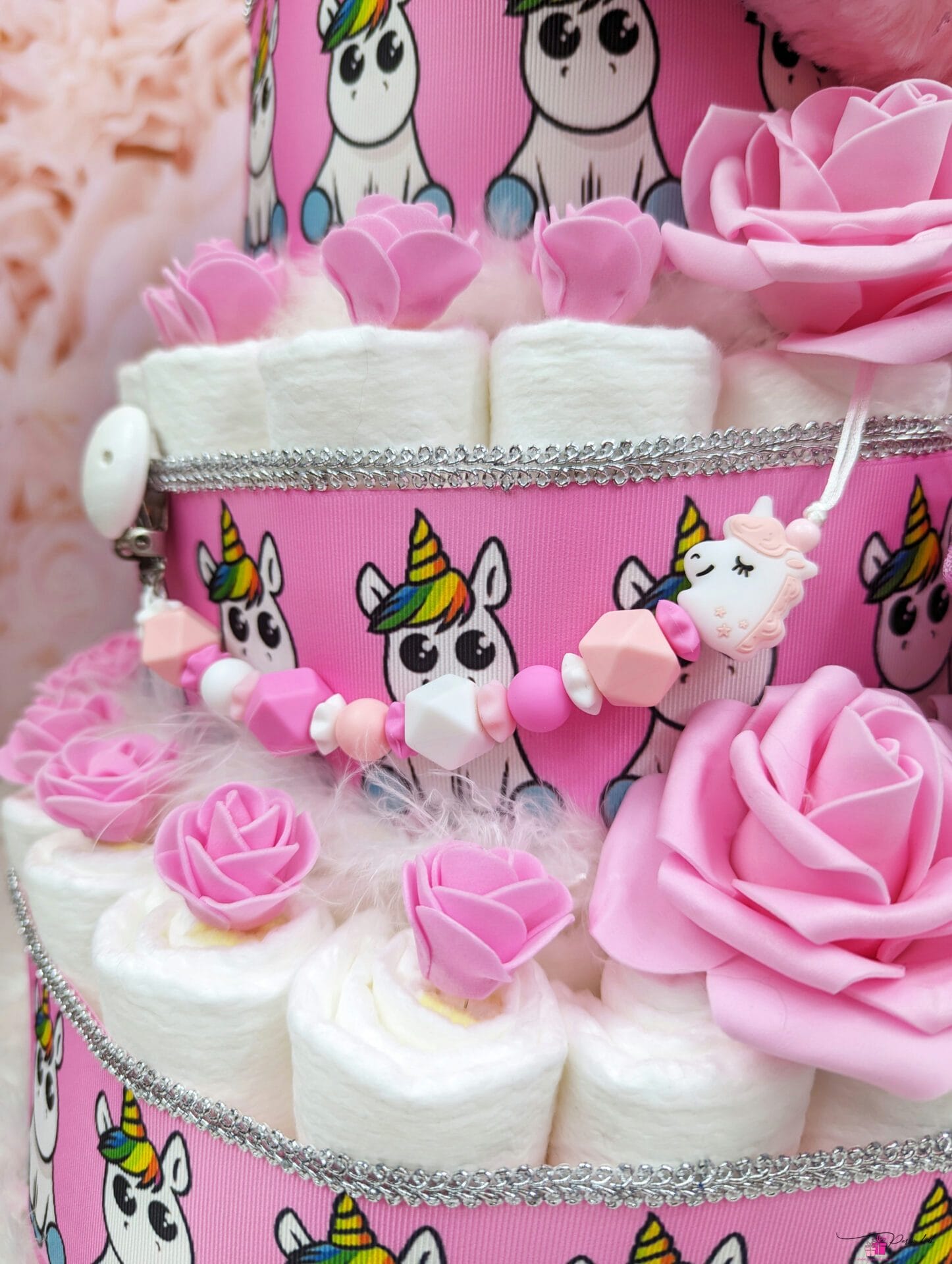 Topelt Suur mähkmetort ükssarvega