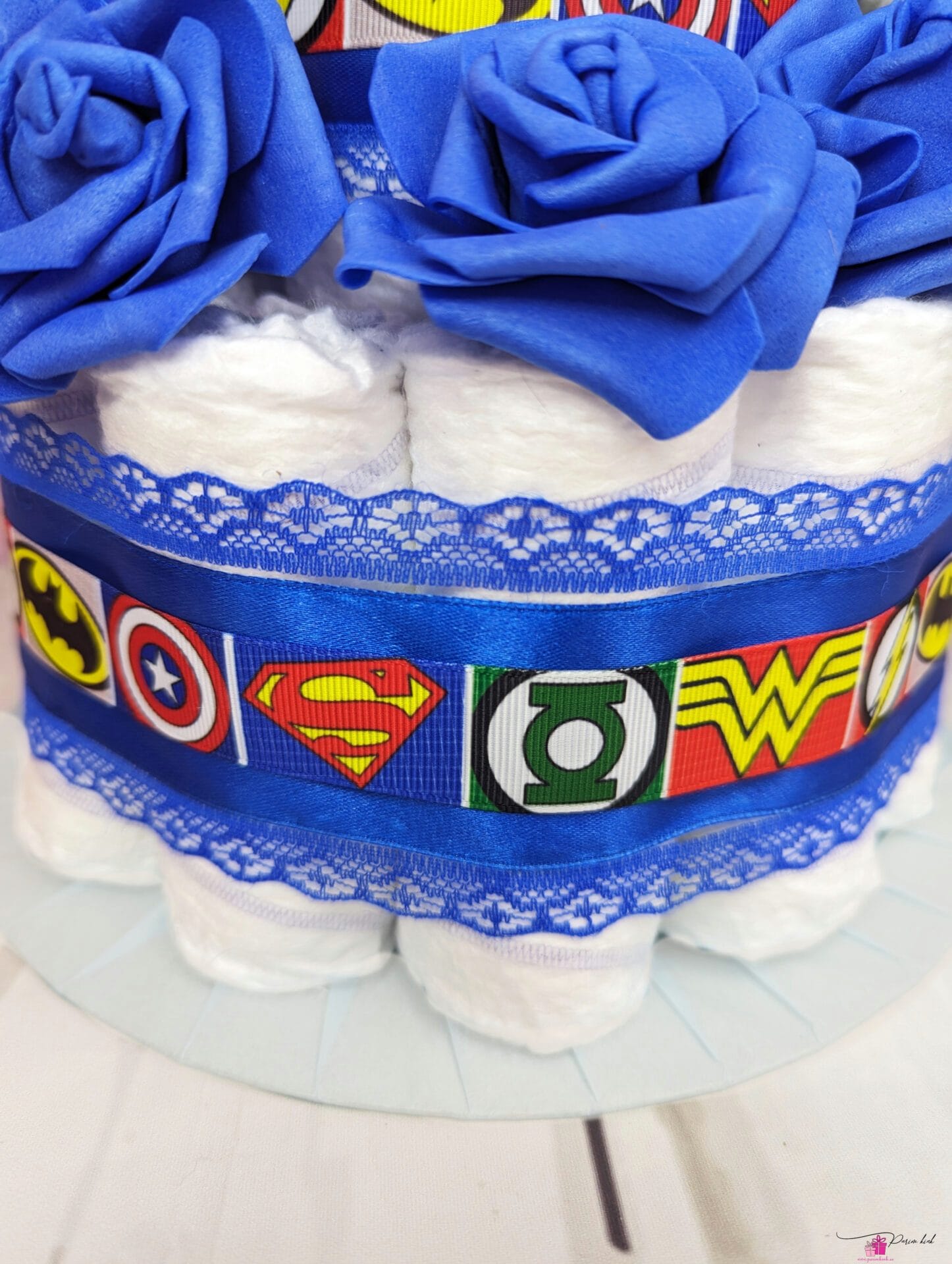 Tumesinine mähkmetort superkangelane 1