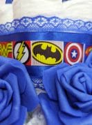 Tumesinine mähkmetort superkangelane