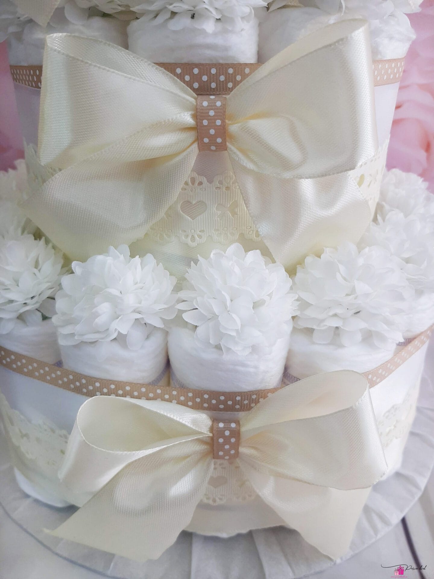 Neutraalne mähkmetort lambaga 11