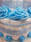 helesinine mähkmetort pandaga