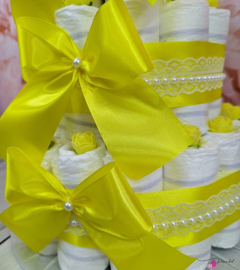 kollane mähkmetort koaalaga kollane mähkmetort koaalaga