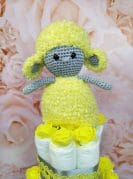 kollane mähkmetort käsitöö lambaga 1