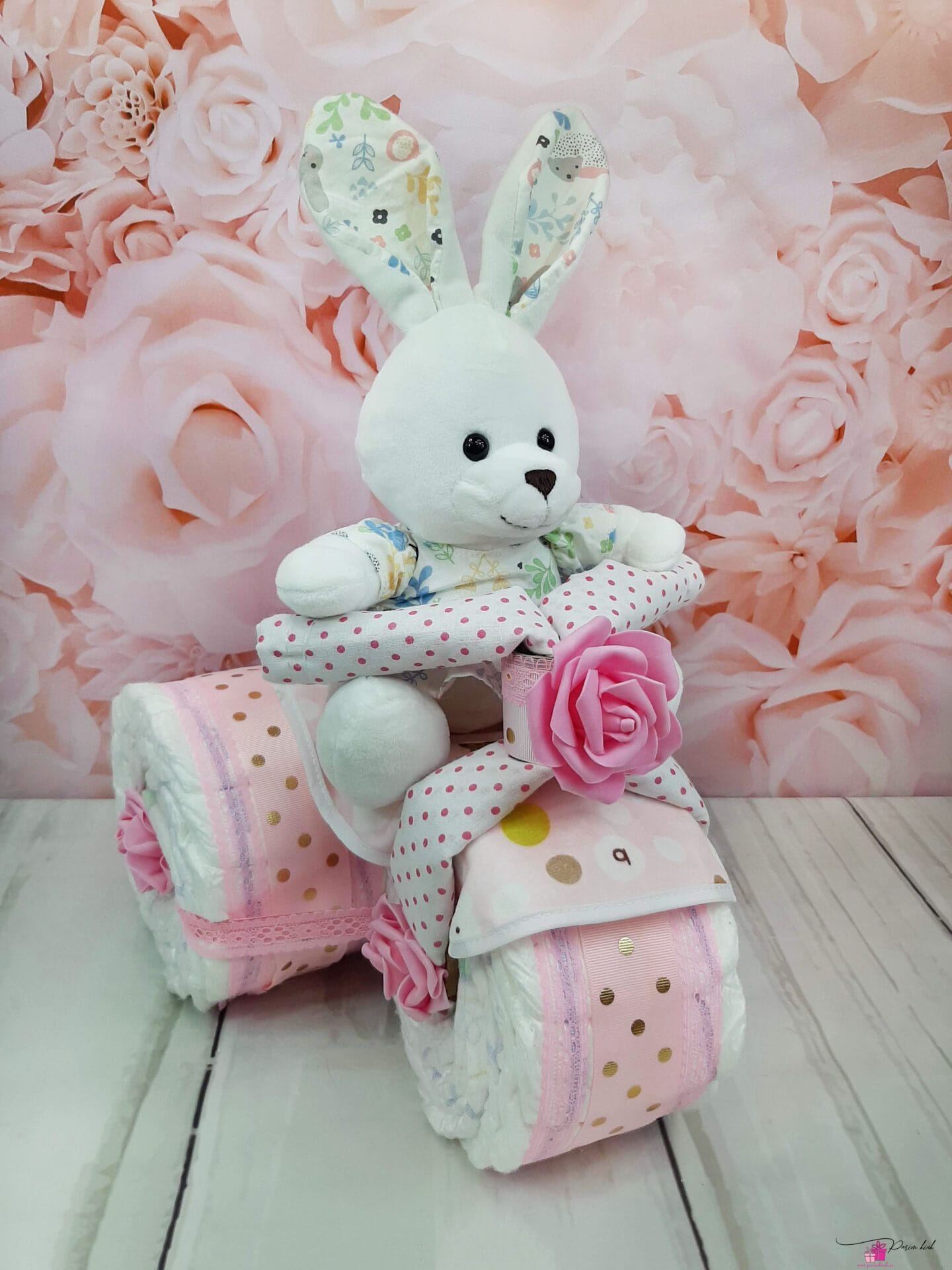 roosa kolmerattaline mähkmetort 11