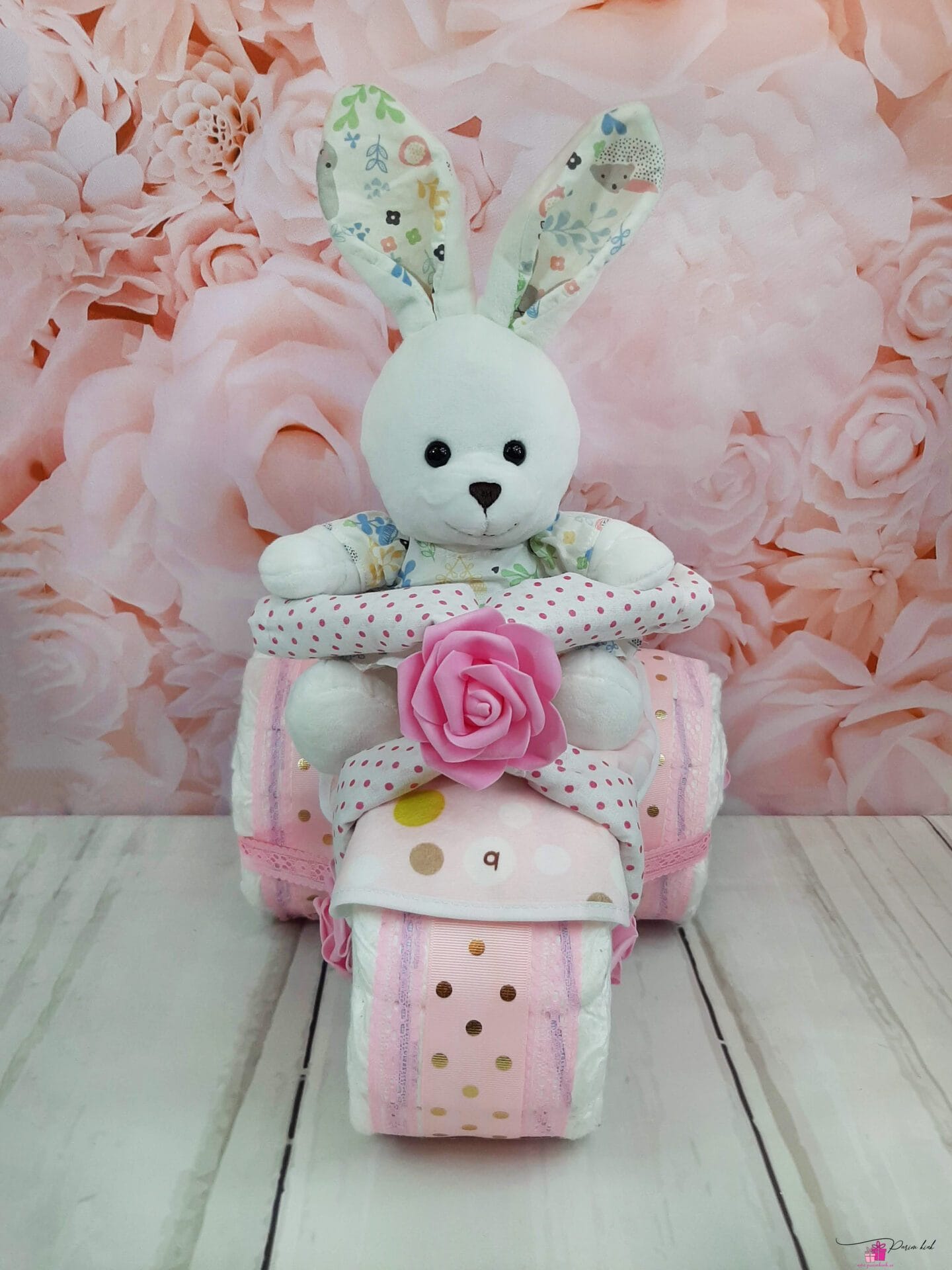 roosa kolmerattaline mähkmetort 13