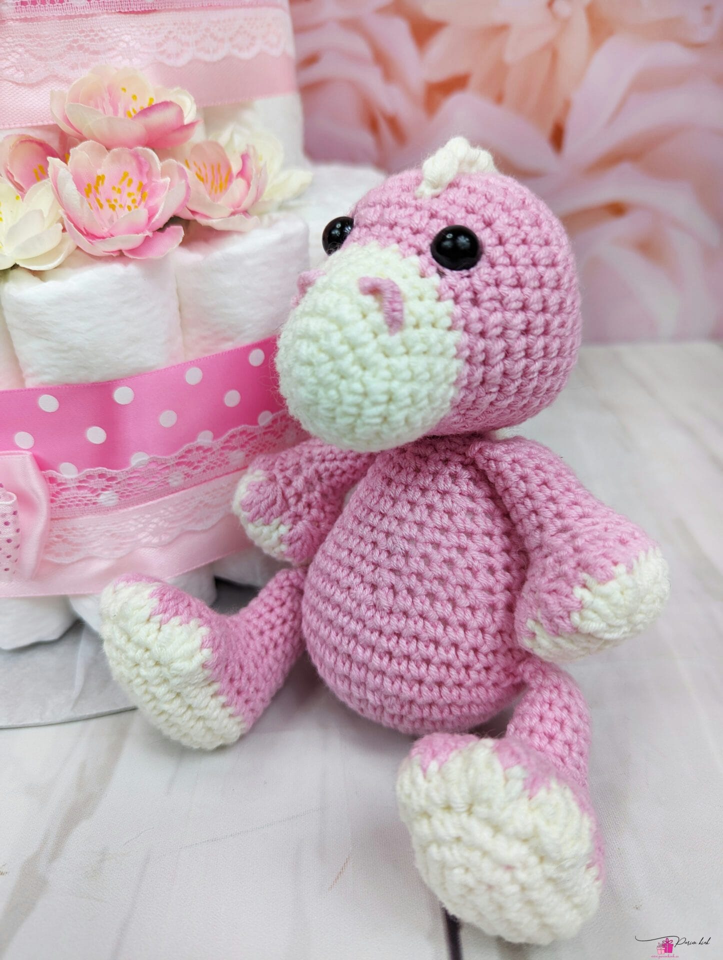 roosa mähkmetort käsitöö draakoniga 5