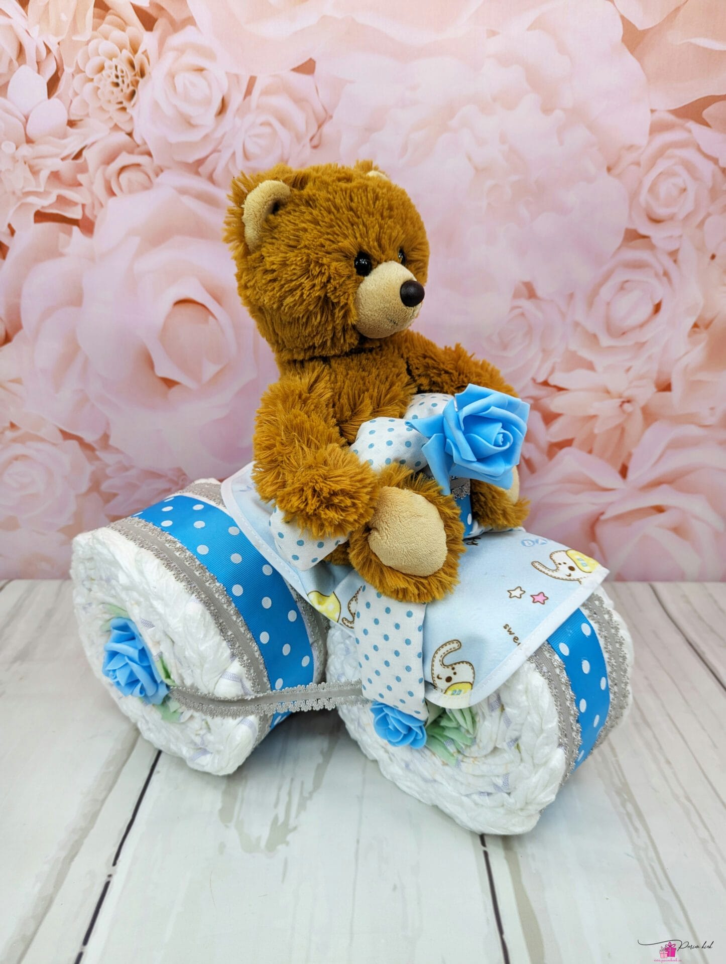 sinine kolmerattaline mähkmetort 3