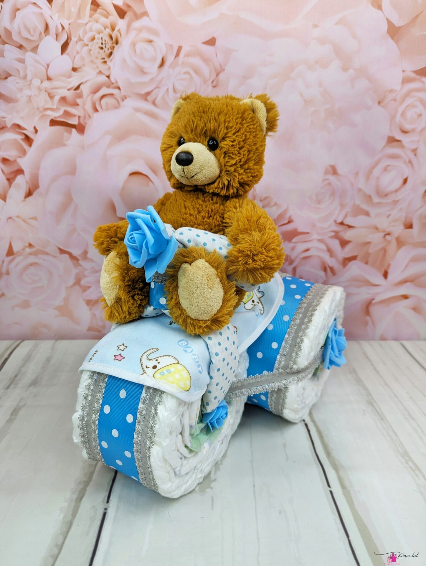 sinine kolmerattaline mähkmetort 5