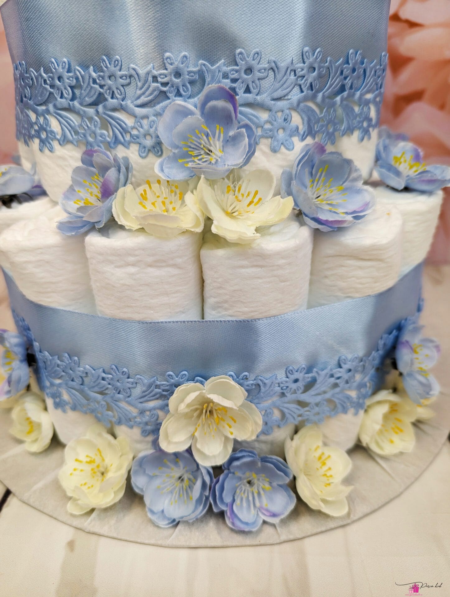 sinine mähkmetort käsitöö draakoniga 4