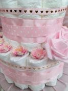 heleroosa mähkmetort elevandiga