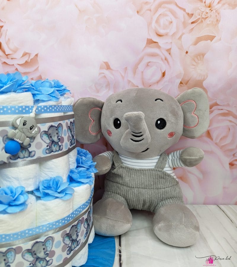 sinine mähkmetort üleannetu elevandiga sinine mähkmetort üleannetu elevandiga