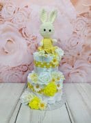 kollane väike mähkmetort amigurumiga 8