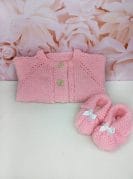 käsitööna kootud kampsun ja papud 1