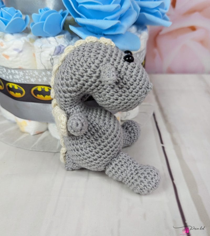 Hall mähkmetort Amigurumi draakoniga Hall mähkmetort Amigurumi draakoniga