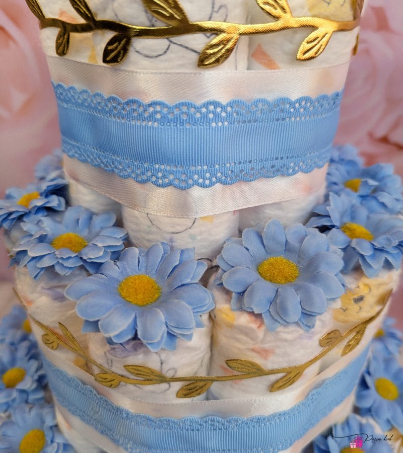 Helesinine mähkmetort amigurumi jänesega 1 Helesinine mähkmetort amigurumi jänesega 1