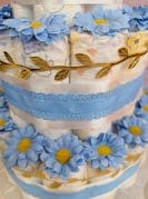 Helesinine mähkmetort amigurumi jänesega 2