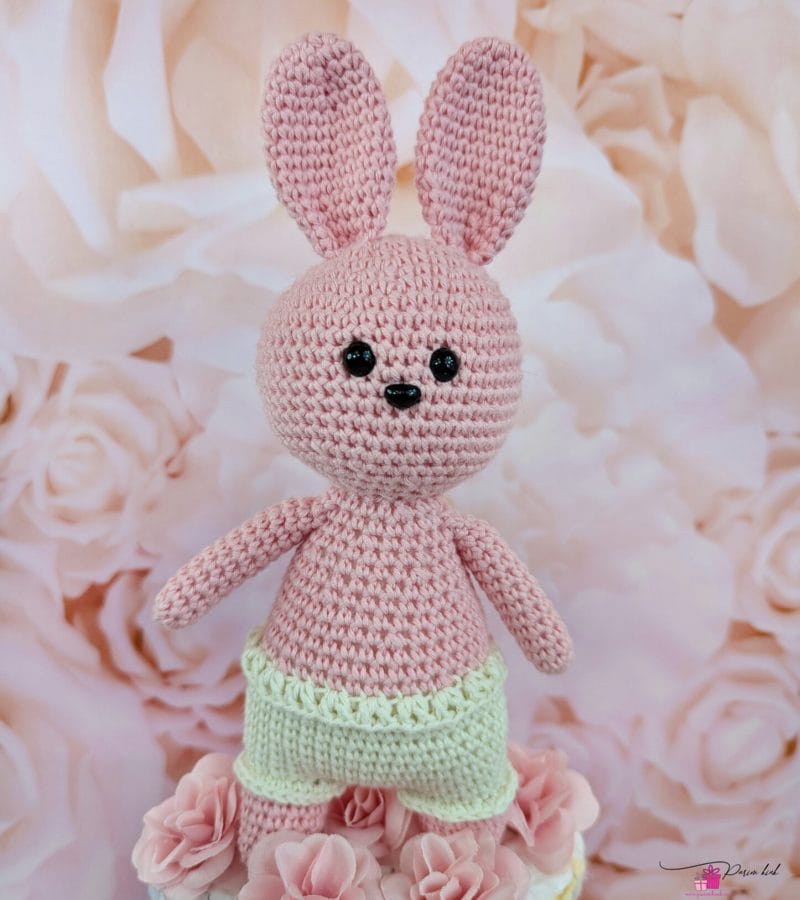 heleroosa mähkmetort amigurumi jänkuga 1 heleroosa mähkmetort amigurumi jänkuga 1
