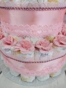 heleroosa mähkmetort amigurumi jänkuga 2