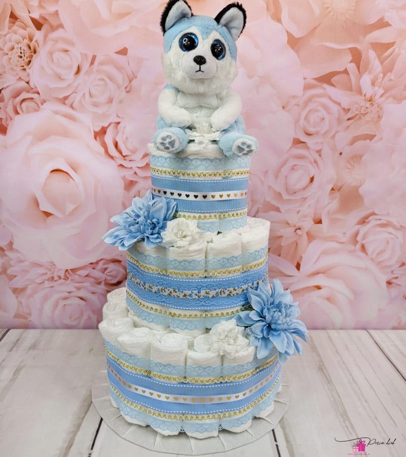 helesinine mähkmetort huskyga