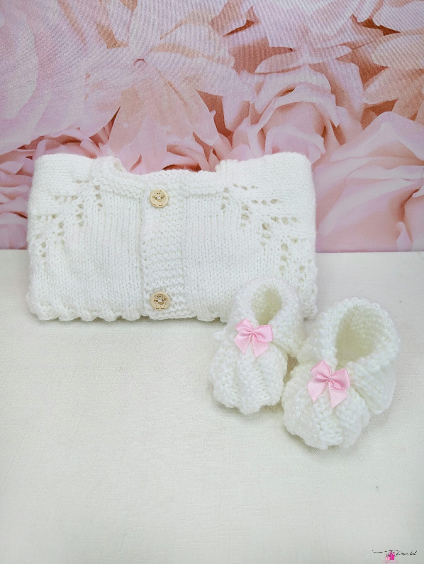 käsitööna kootud kampsun ja papud tüdrukule 1