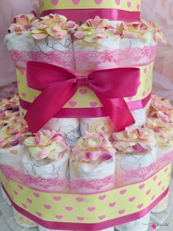 helekollane mähkmetort karuga 2