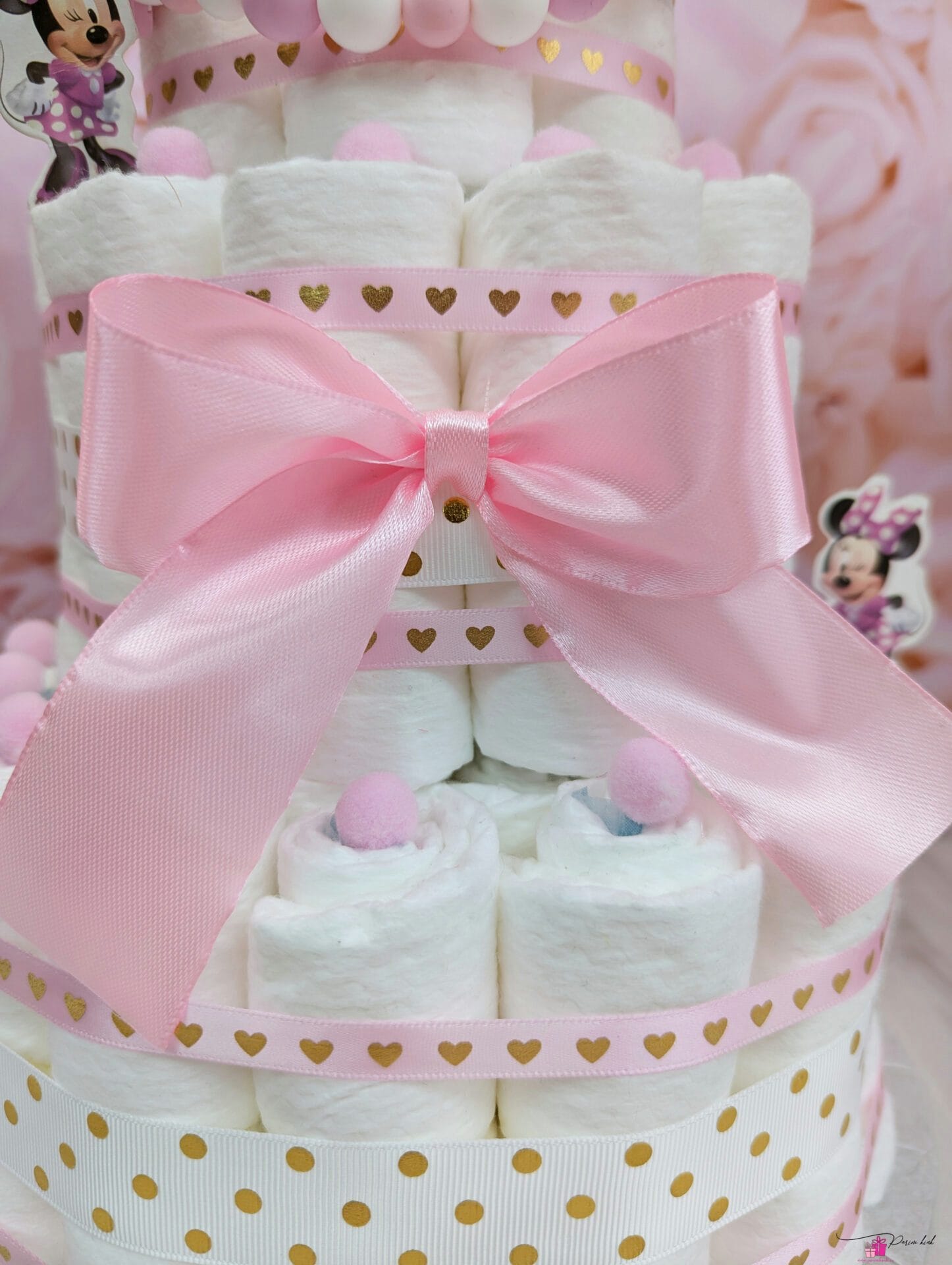 Heleroosa täpiline mähkmetort lutiketiga