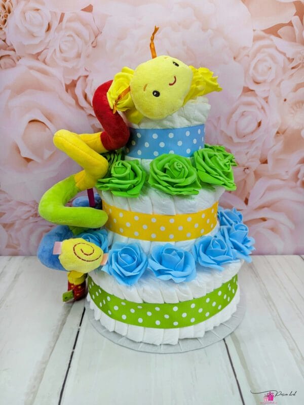 Värviline mähkmetort ussikesega