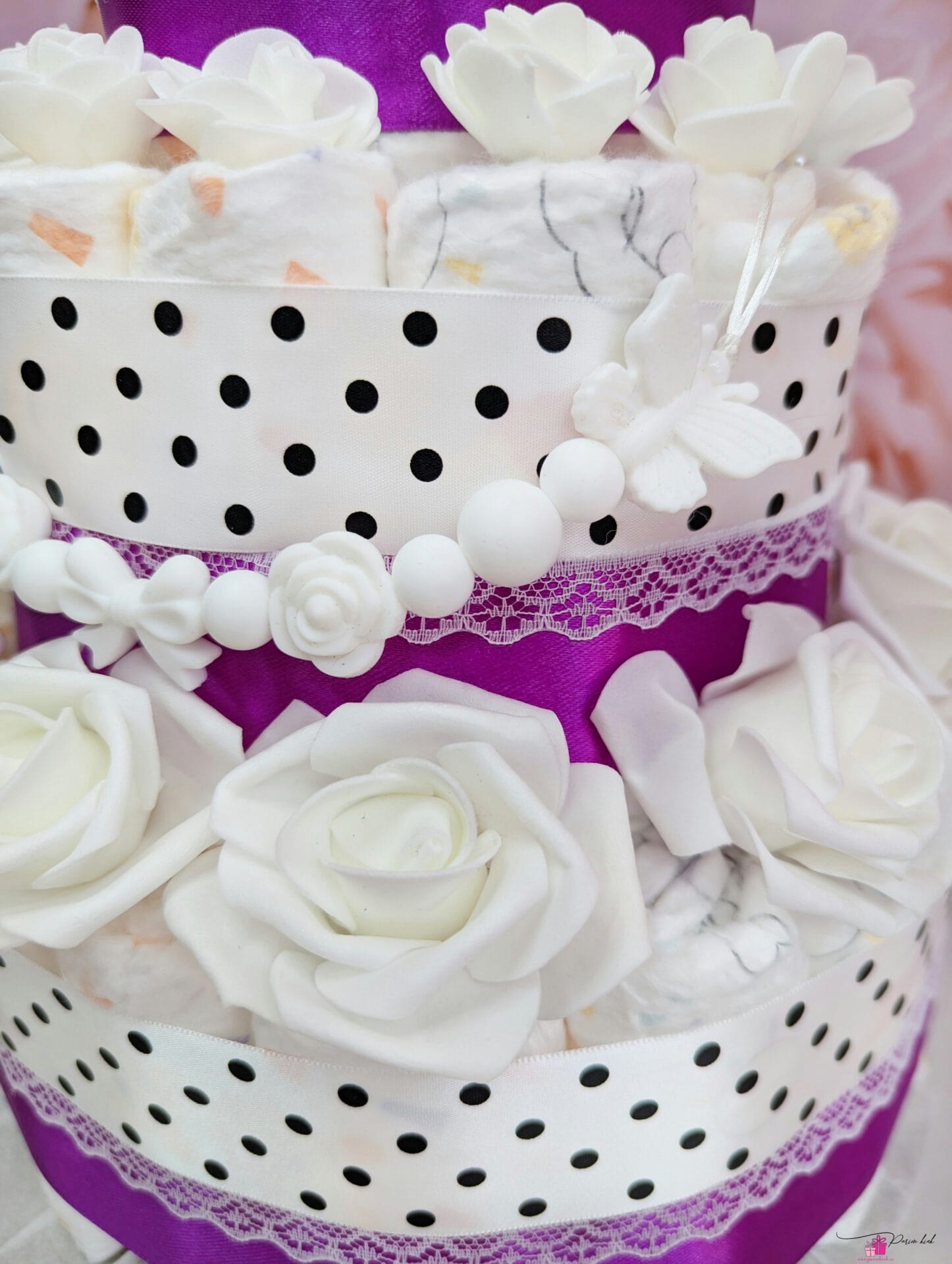 lilla täpiline mähkmetort lutiketiga 1