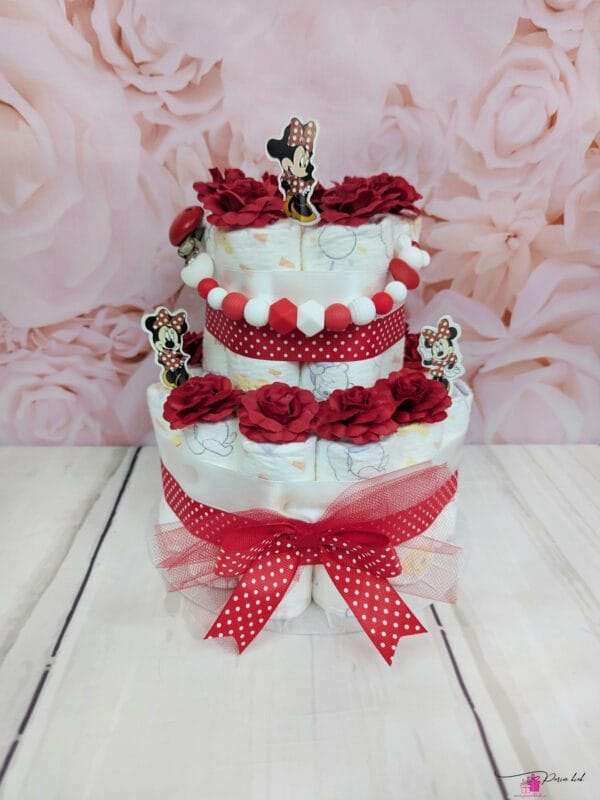 punane mähkmetort lutiketiga