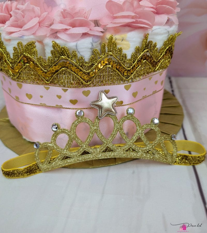 Roosa-Kuldne mähkmetort krooniga Roosa-Kuldne mähkmetort krooniga