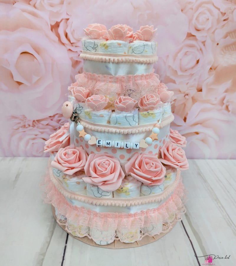 Virsikutooni satsidega mähkmetort lutiketiga Virsikutooni satsidega mähkmetort lutiketiga